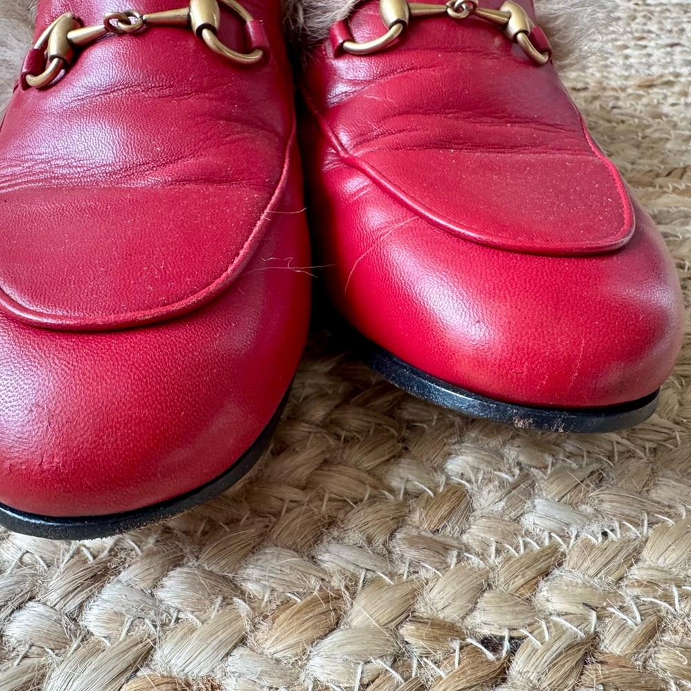 Authentic Gucci Red Fur-Trimmed Flats - Picture 7 of 8